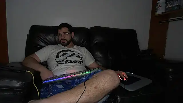 Zander823 online show from March 19, 2026, 7:12 am