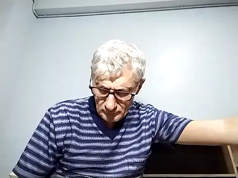 BIGUNCUTHARDCOCK online show from September 13, 2025, 12:38 pm