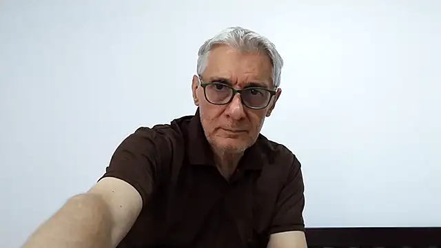 BIGUNCUTHARDCOCK online show from May 15, 2026, 11:01 pm