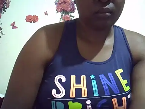 Giannah01 online show from April 18, 2026, 8:29 am