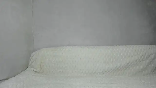 Makentoshi  online show from April 5, 2026, 5:21 pm