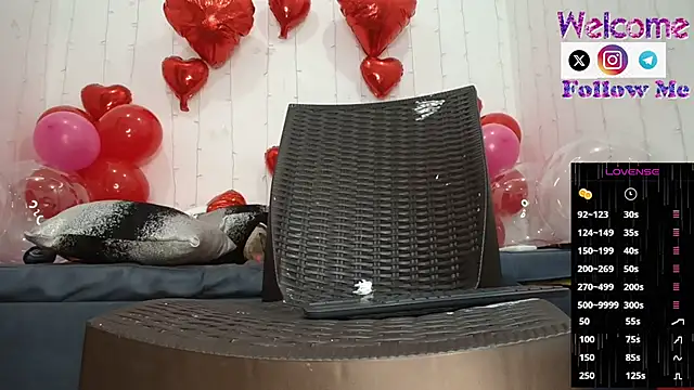 SofiaMadisson online show from February 8, 2025, 8:42 pm