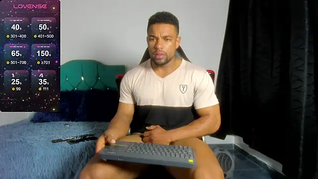 Snapshot of estebanlobo- chatting on December 20, 2024, 10:16 am estebanlobo- online show from December 20, 2024, 10:16 am