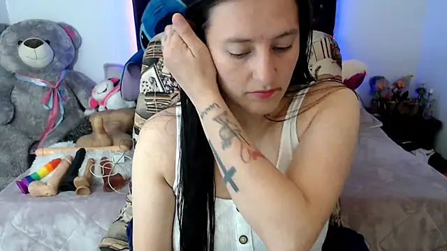 Snapshot of Lorenahot_06 chatting on February 21, 2026, 5:36 pm Lorenahot 06 online show from February 21, 2026, 5:36 pm