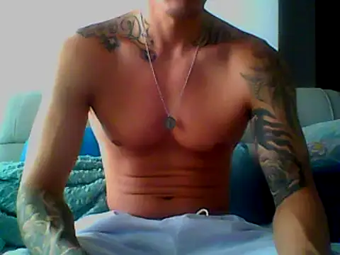 Skater29xx2 online show from February 6, 2025, 3:20 pm