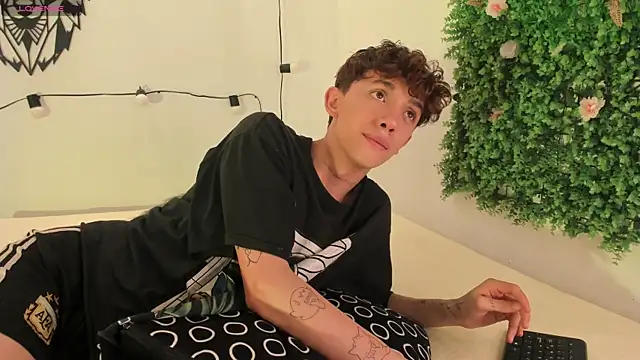 Tomy Rox online show from March 3, 2025, 8:00 pm