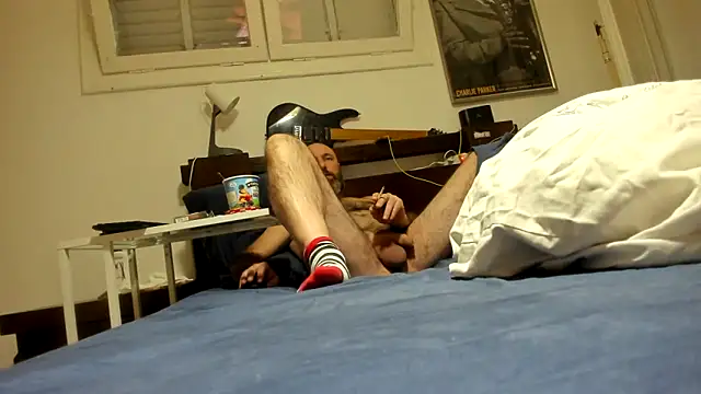 Snapshot of CTPuIITu3 chatting on December 19, 2024, 10:10 pm CTPuIITu3 online show from December 19, 2024, 10:10 pm