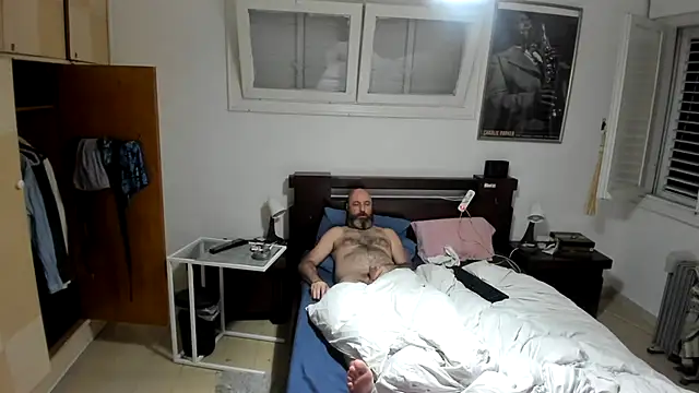 Snapshot of CTPuIITu3 chatting on March 17, 2025, 12:41 am CTPuIITu3 online show from March 17, 2025, 12:41 am