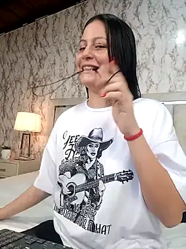 Arii Vga online show from December 15, 2024, 5:23 am