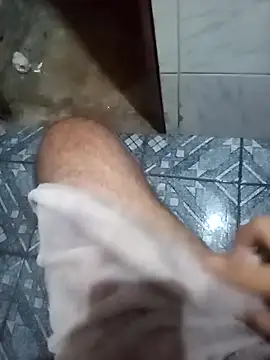 Snapshot of Icaro_15 chatting on February 13, 2025, 5:54 pm Icaro 15 online show from February 13, 2025, 5:54 pm