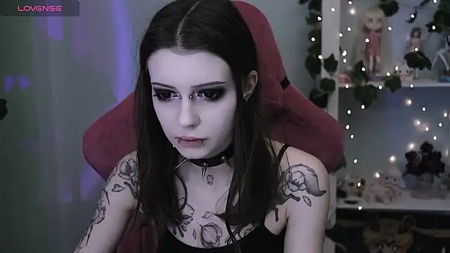 prettybones online show from March 14, 2026, 1:34 am