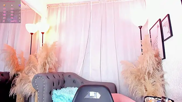 Snapshot of scarlett_johs chatting on September 23, 2025, 12:19 pm scarlett johs online show from September 23, 2025, 12:19 pm