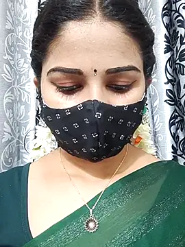 Snapshot of Angleannie chatting on September 10, 2025, 5:24 pm Angleannie online show from September 10, 2025, 5:24 pm