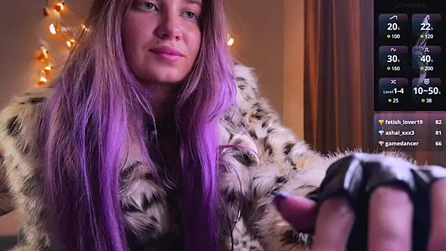 Femdom Lola online show from December 31, 2024, 12:00 am