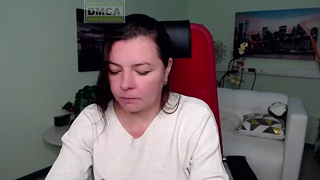 Lily flower7 online show from November 18, 2025, 4:39 am