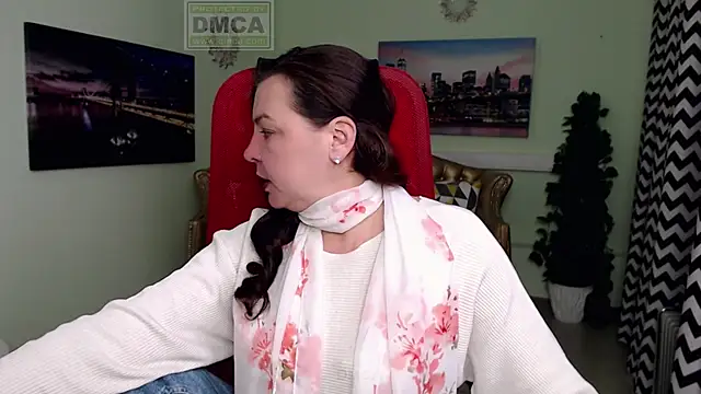 Lily flower7 online show from April 19, 2026, 6:02 am