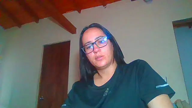 brittanycheeks online show from April 18, 2026, 8:53 pm