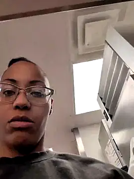 samone9 online show from February 22, 2026, 9:02 pm