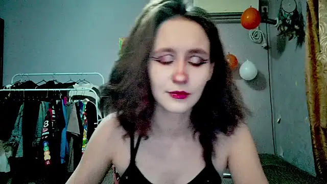 JoannaTompson online show from December 2, 2025, 8:59 pm