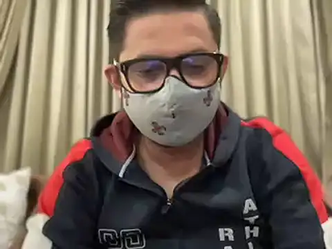 Snapshot of slavekinky001 chatting on December 3, 2024, 7:44 pm slavekinky001 online show from December 3, 2024, 7:44 pm