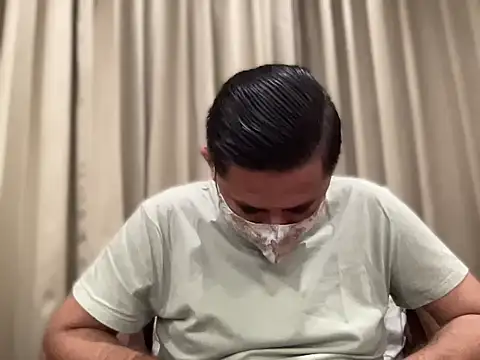 Snapshot of slavekinky001 chatting on October 31, 2025, 8:32 pm slavekinky001 online show from October 31, 2025, 8:32 pm