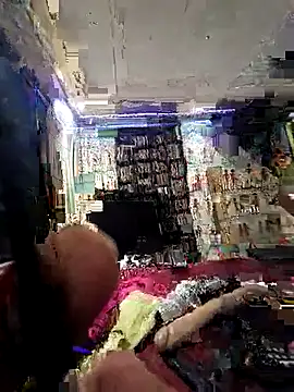 Toptransluder online show from September 16, 2025, 4:57 am