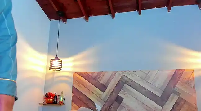 Snapshot of EmmilyBrant chatting on January 10, 2025, 5:58 am EmmilyBrant online show from January 10, 2025, 5:58 am