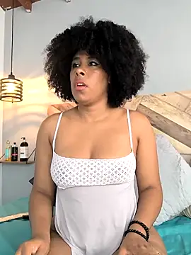 Snapshot of EmmilyBrant chatting on February 16, 2025, 4:21 pm EmmilyBrant online show from February 16, 2025, 4:21 pm