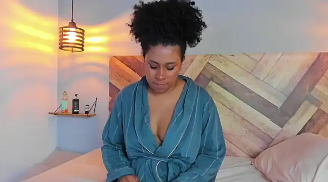 Snapshot of EmmilyBrant chatting on March 2, 2025, 5:44 am EmmilyBrant online show from March 2, 2025, 5:44 am