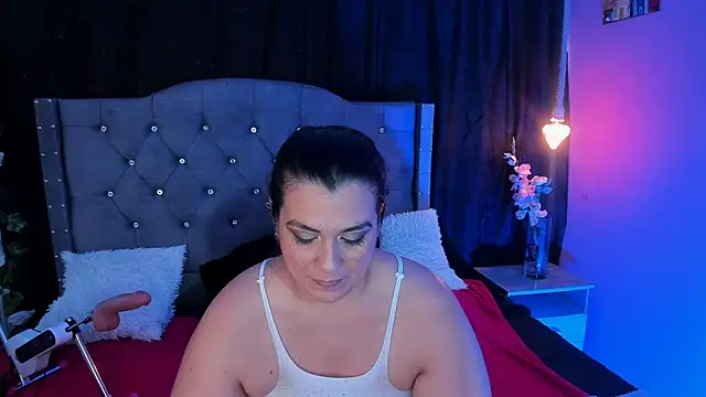 martina foxy  online show from March 10, 2025, 3:41 pm