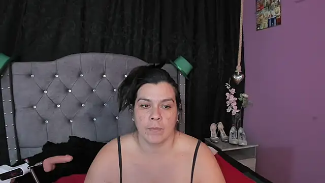 martina foxy  online show from March 20, 2025, 10:40 pm