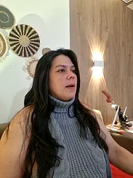 martina foxy  online show from March 3, 2026, 11:49 am