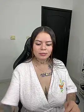 ivanna rivera online show from December 22, 2025, 4:04 pm