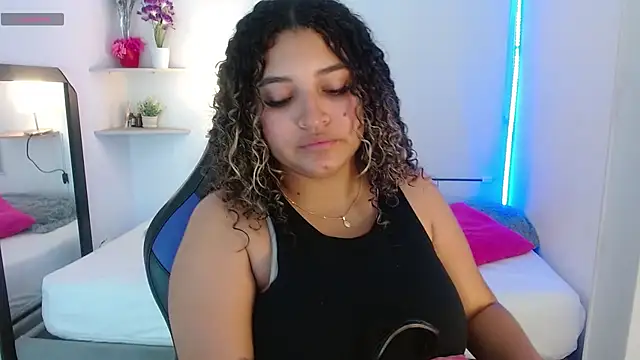 Julia Boobs online show from October 21, 2025, 12:17 pm