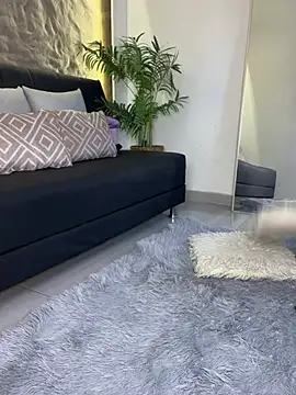 Isa  Blanc online show from March 28, 2026, 3:17 am