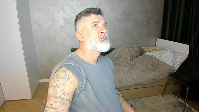 BlowMyXXL online show from February 8, 2025, 8:21 pm