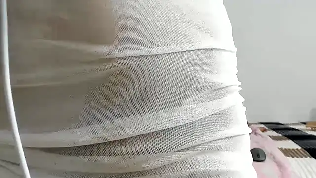 Snapshot of canela_wet chatting on September 27, 2025, 2:05 am canela wet online show from September 27, 2025, 2:05 am