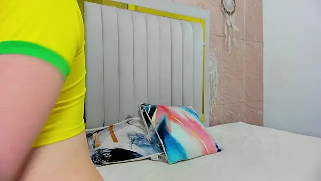 Ammy Connor1 online show from November 3, 2025, 8:21 pm