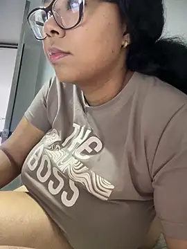 Snapshot of XMara chatting on October 11, 2025, 7:01 pm XMara online show from October 11, 2025, 7:01 pm