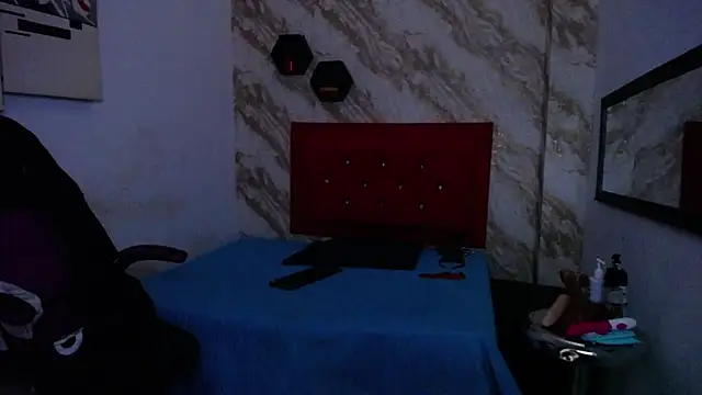 issa  love online show from January 9, 2026, 1:03 pm