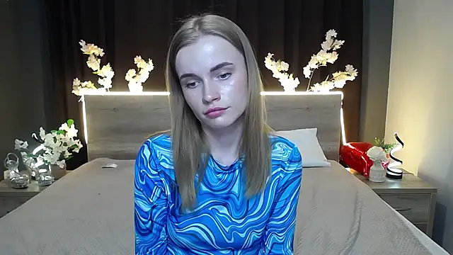 MargaritaKiss online show from April 15, 2026, 7:58 pm