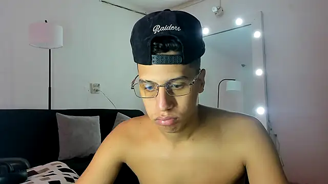 Snapshot of matt_benji chatting on November 2, 2025, 5:59 pm matt benji online show from November 2, 2025, 5:59 pm