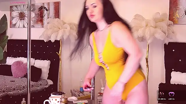 Snapshot of Estheraa chatting on February 14, 2026, 5:26 am Estheraa online show from February 14, 2026, 5:26 am