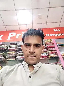 Snapshot of absoluteright chatting on November 5, 2025, 10:48 am absoluteright online show from November 5, 2025, 10:48 am