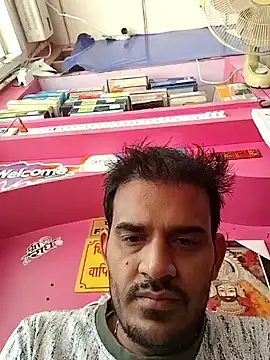 Snapshot of absoluteright chatting on November 20, 2025, 7:08 am absoluteright online show from November 20, 2025, 7:08 am