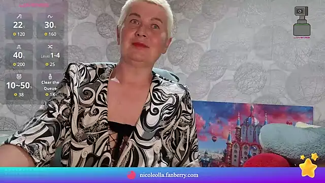 NicoleOlla online show from May 13, 2026, 2:25 pm