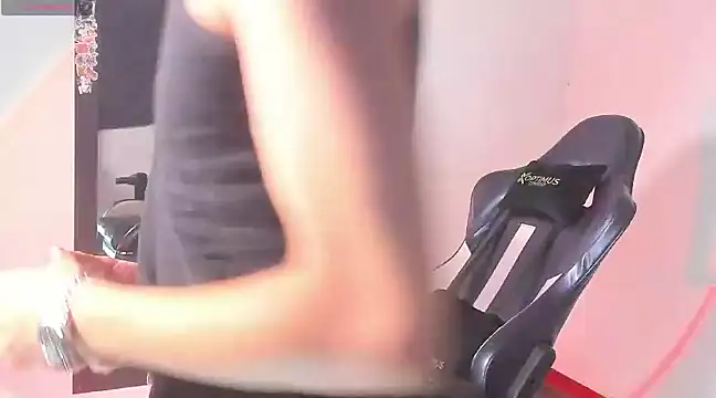 Snapshot of cute_diego_ chatting on January 14, 2025, 11:27 pm cute diego online show from January 14, 2025, 11:27 pm