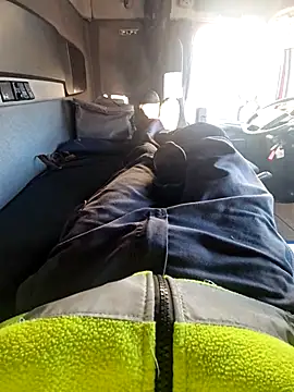 Snapshot of smartzy chatting on October 15, 2025, 7:30 am smartzy online show from October 15, 2025, 7:30 am