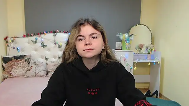 TinaRedly online show from March 31, 2026, 6:14 am