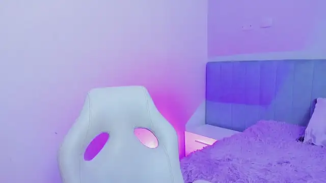 amira cute2 online show from October 28, 2025, 8:07 am